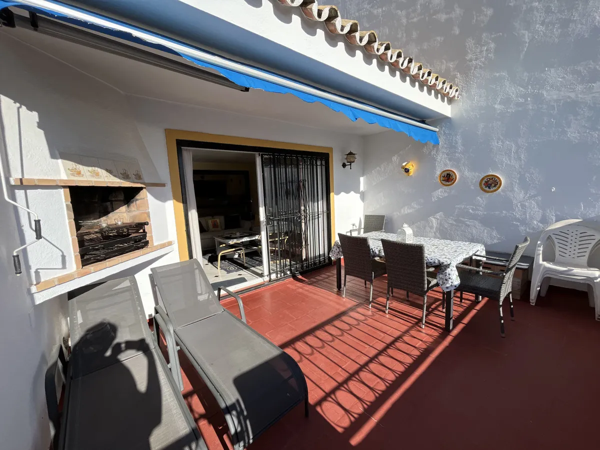 751b8e80-a0b6-4c60-a217-4c232247f275