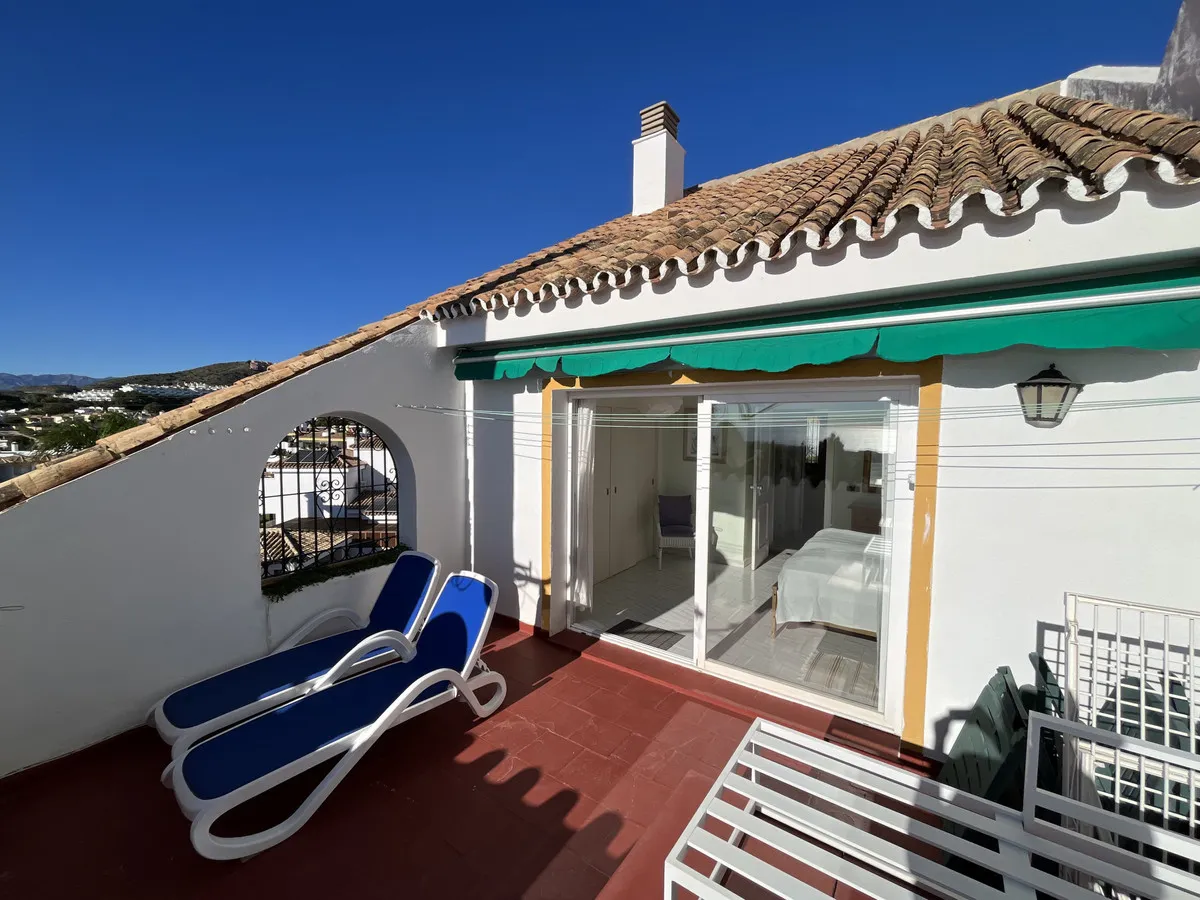 8b5abfc3-70e0-4865-b18b-e960ab28d4e2