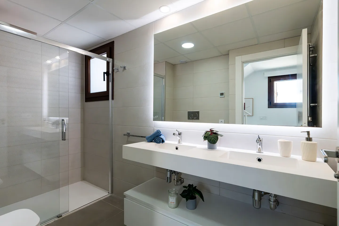 9447d512-221d-486d-862c-a3e879146605