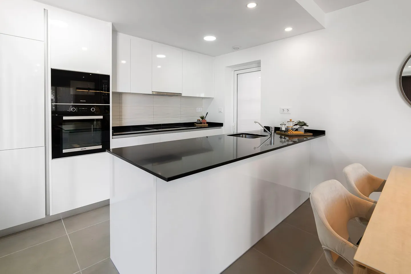 4b4ac4d1-567e-43d4-a8a7-ca4d4a00e490