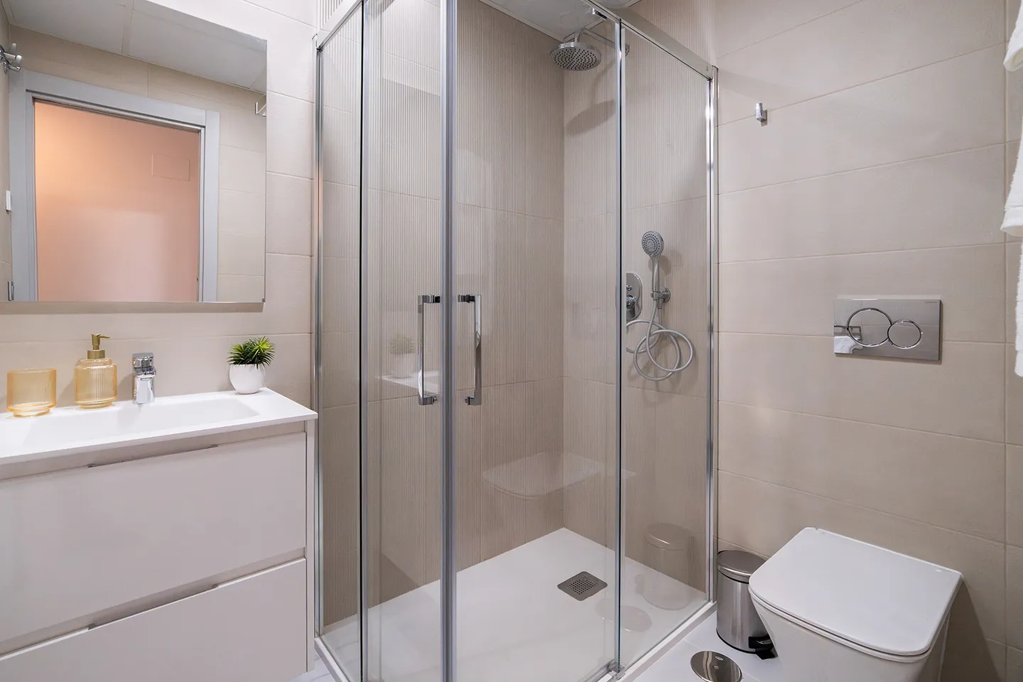 237ebe3c-3799-4a3f-a25d-4e9fdb96d5ef