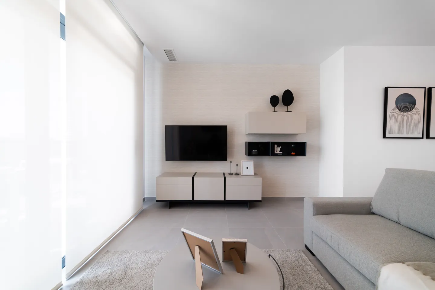 5afd7caf-9295-4d34-9964-6b5c1bf3a3d3