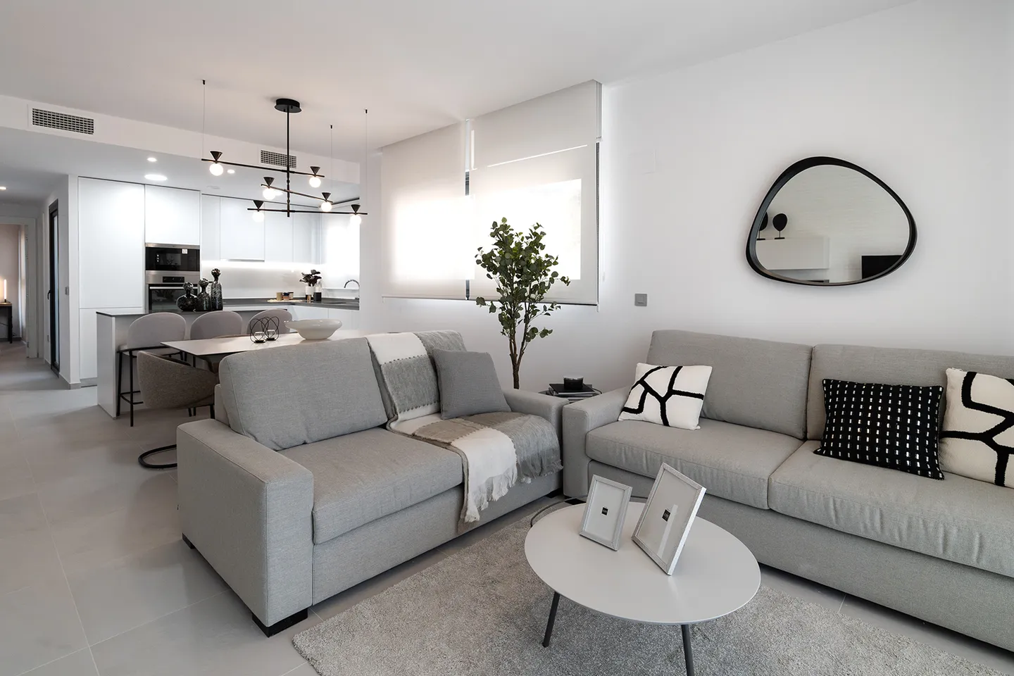 e203d910-ac58-4472-b834-280e558135e6