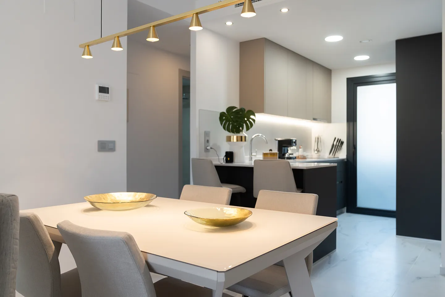 c212fb30-d660-4c92-a6e0-fb37f3052bba