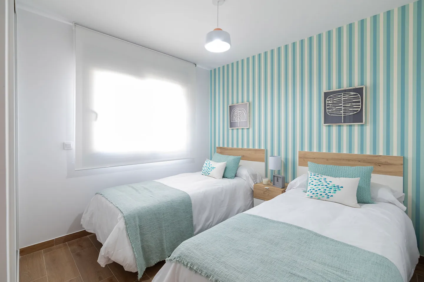 335d24f2-9cbe-4279-aad5-8115752fa35b