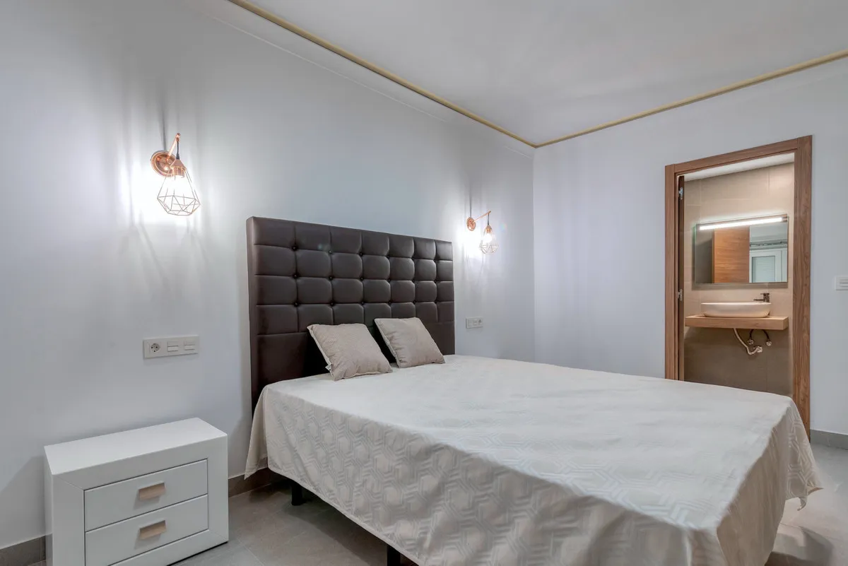 31bb616b-8b94-45d3-8d2c-4745afcf64de