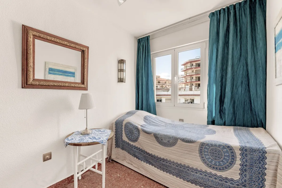 d94f3242-628e-4555-ac7c-e78e84c8976a