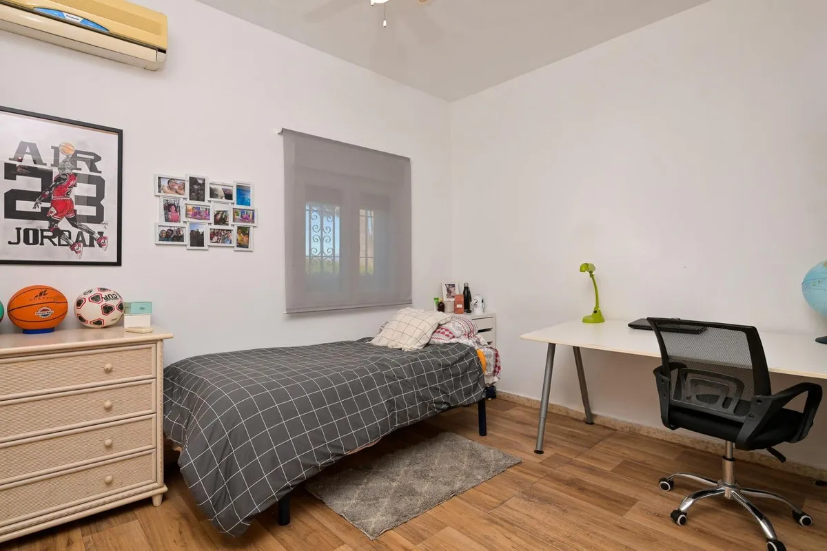 20d63f3c-ae36-4e70-a7d6-dd245b26c217