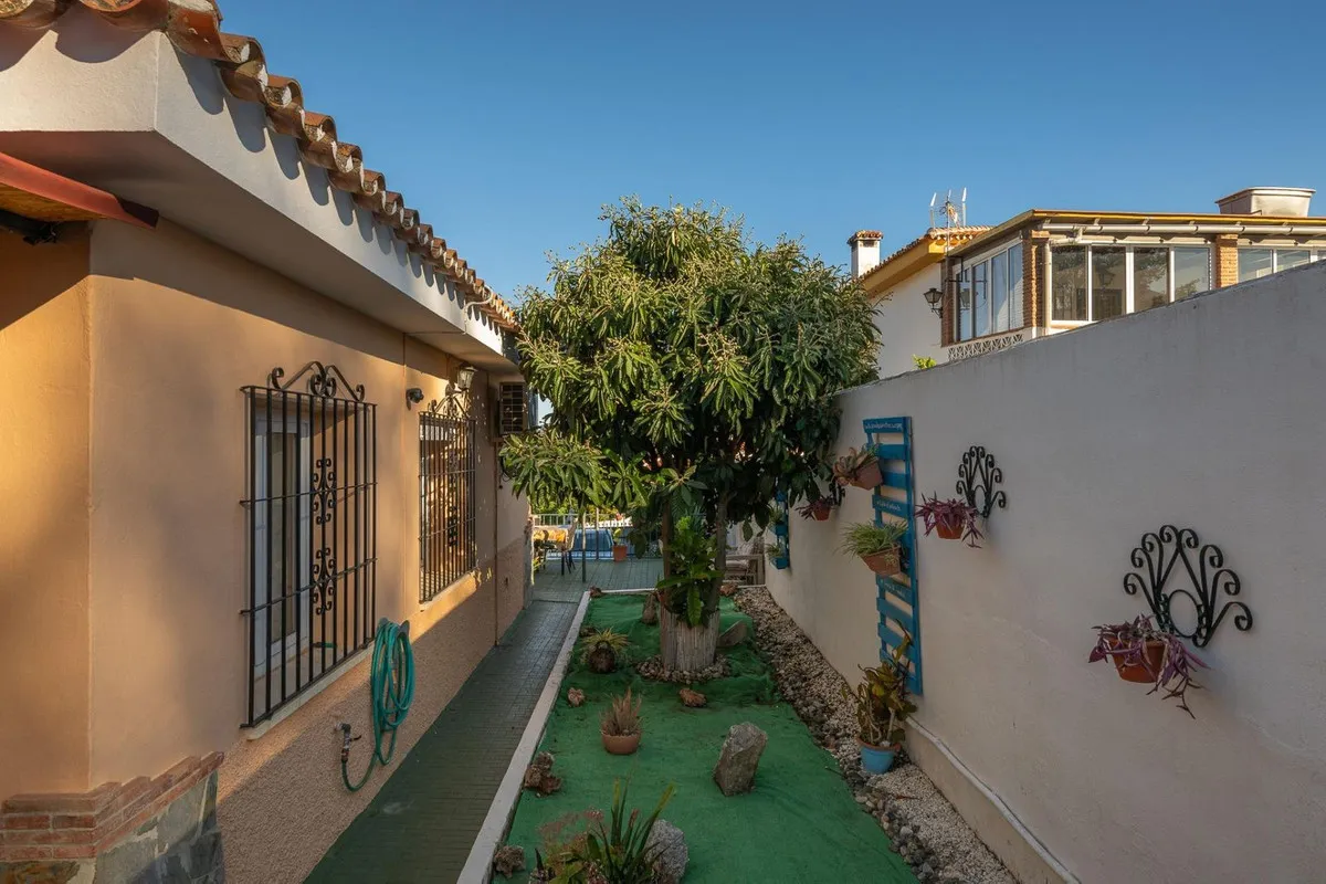 42a92e9d-0a21-400d-ba8a-5332a5418c19