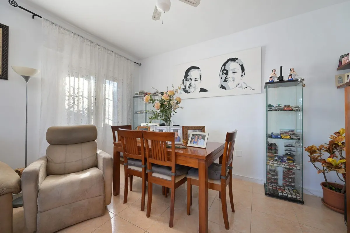 63bfcf77-d2a1-4546-a5dd-f8e2561777f1