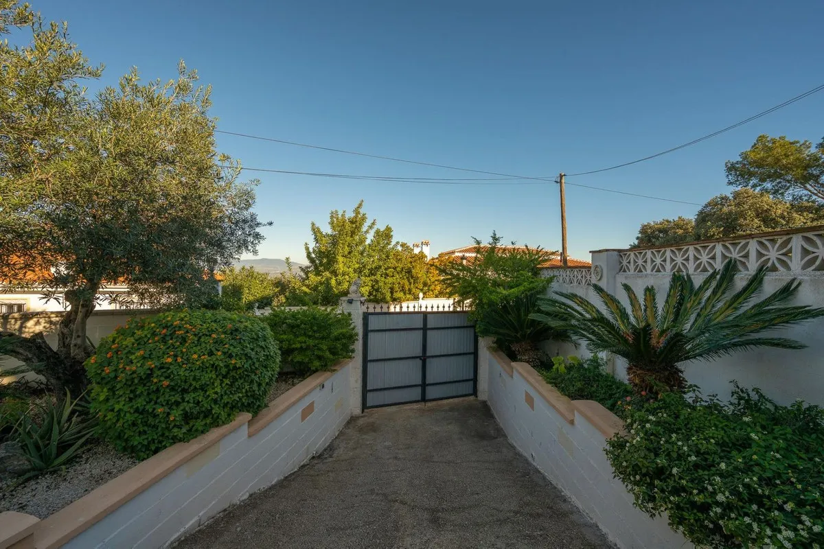 830e1125-622f-42ce-ae75-46cb3514c88f