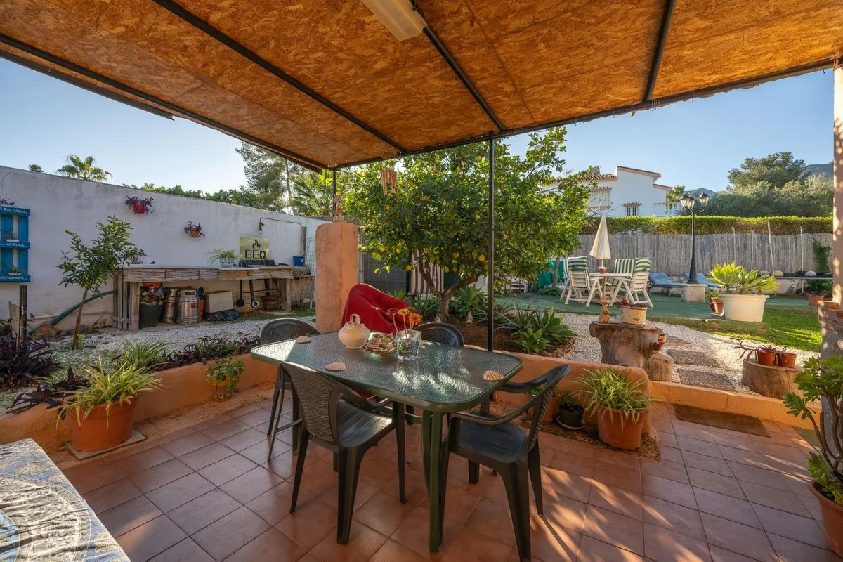 c1968508-052e-4b4c-a69c-729317bb8cef