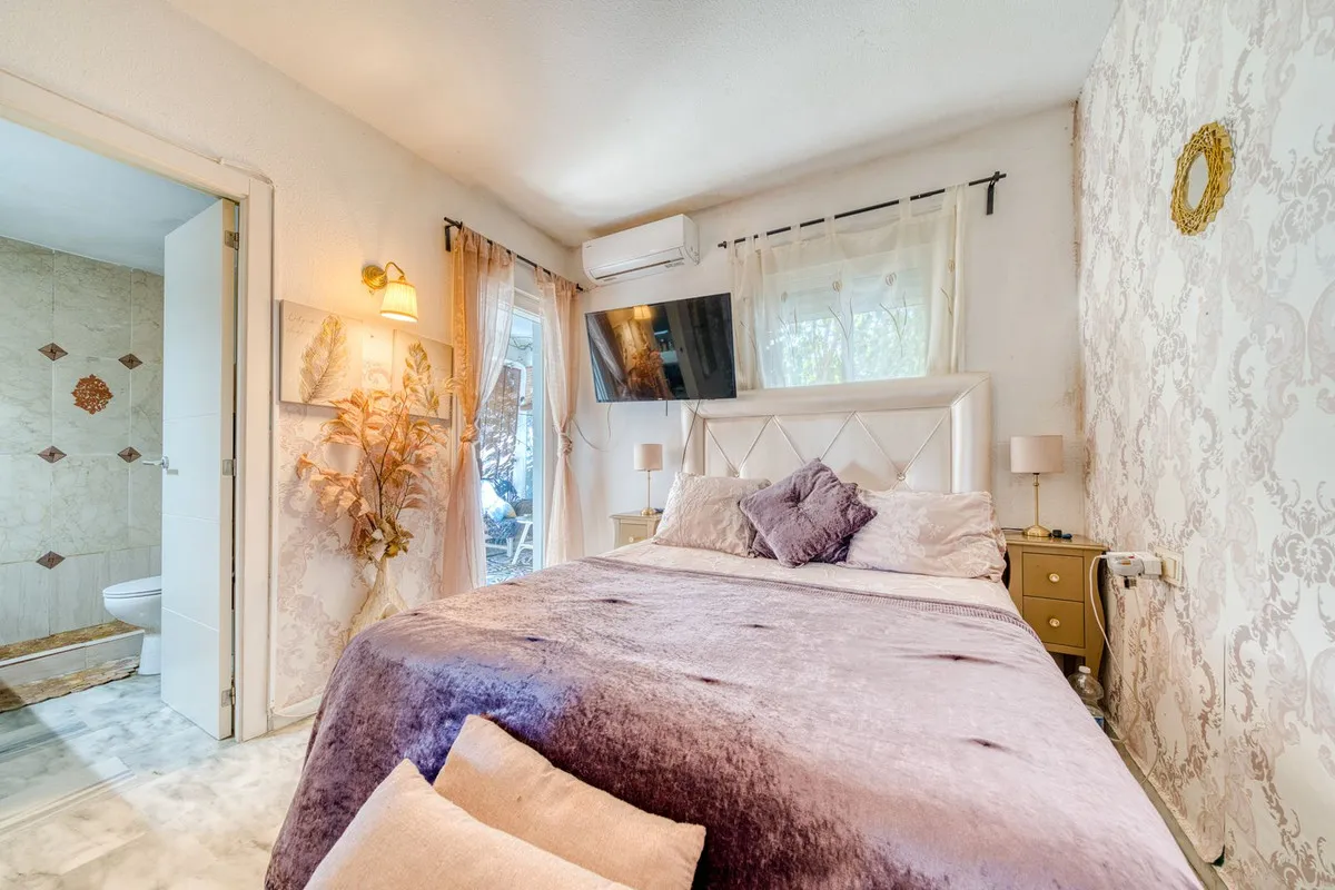 d7ac8222-cbca-4580-afd4-f93f44a84310