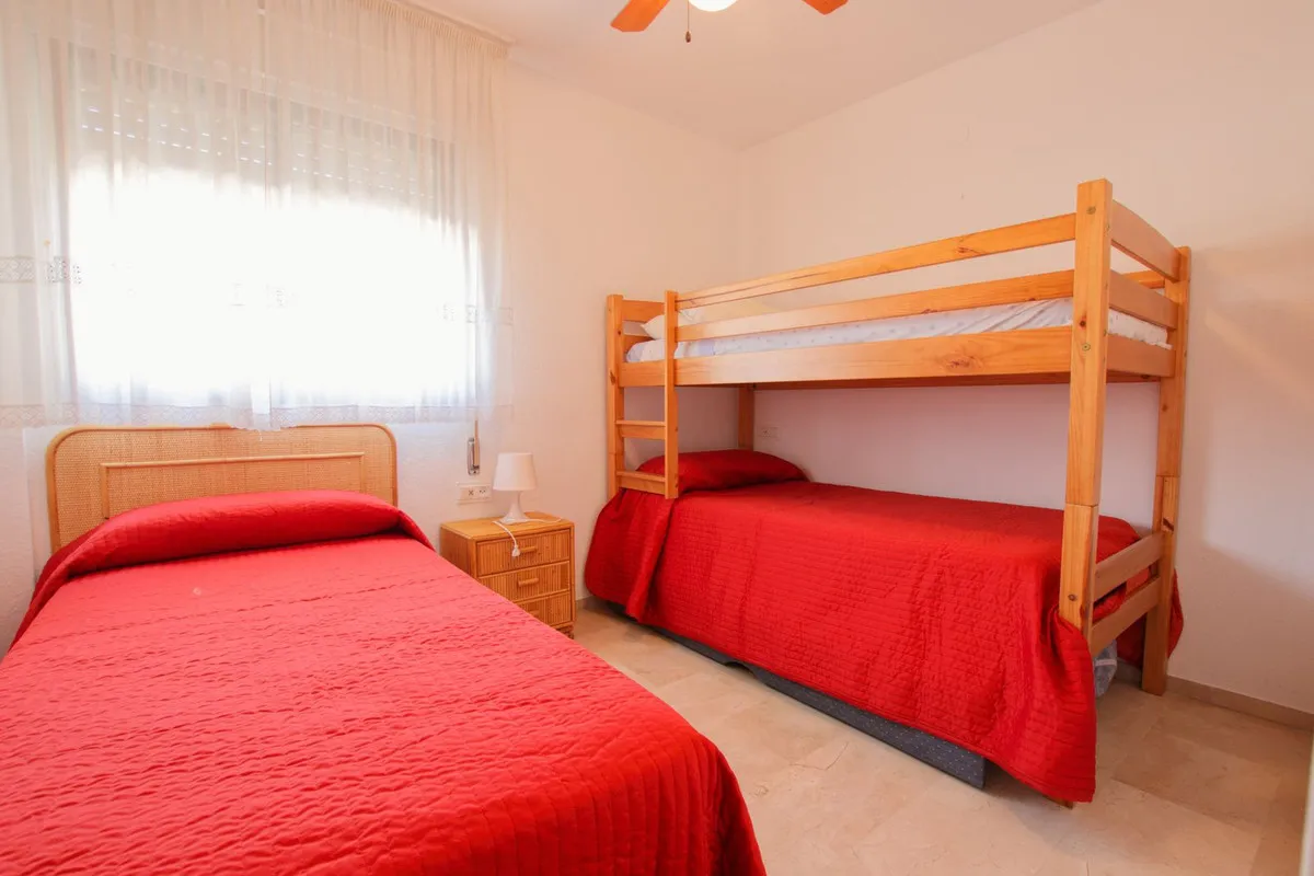 60c60992-1d08-47a8-ad09-be8b5ac2f245