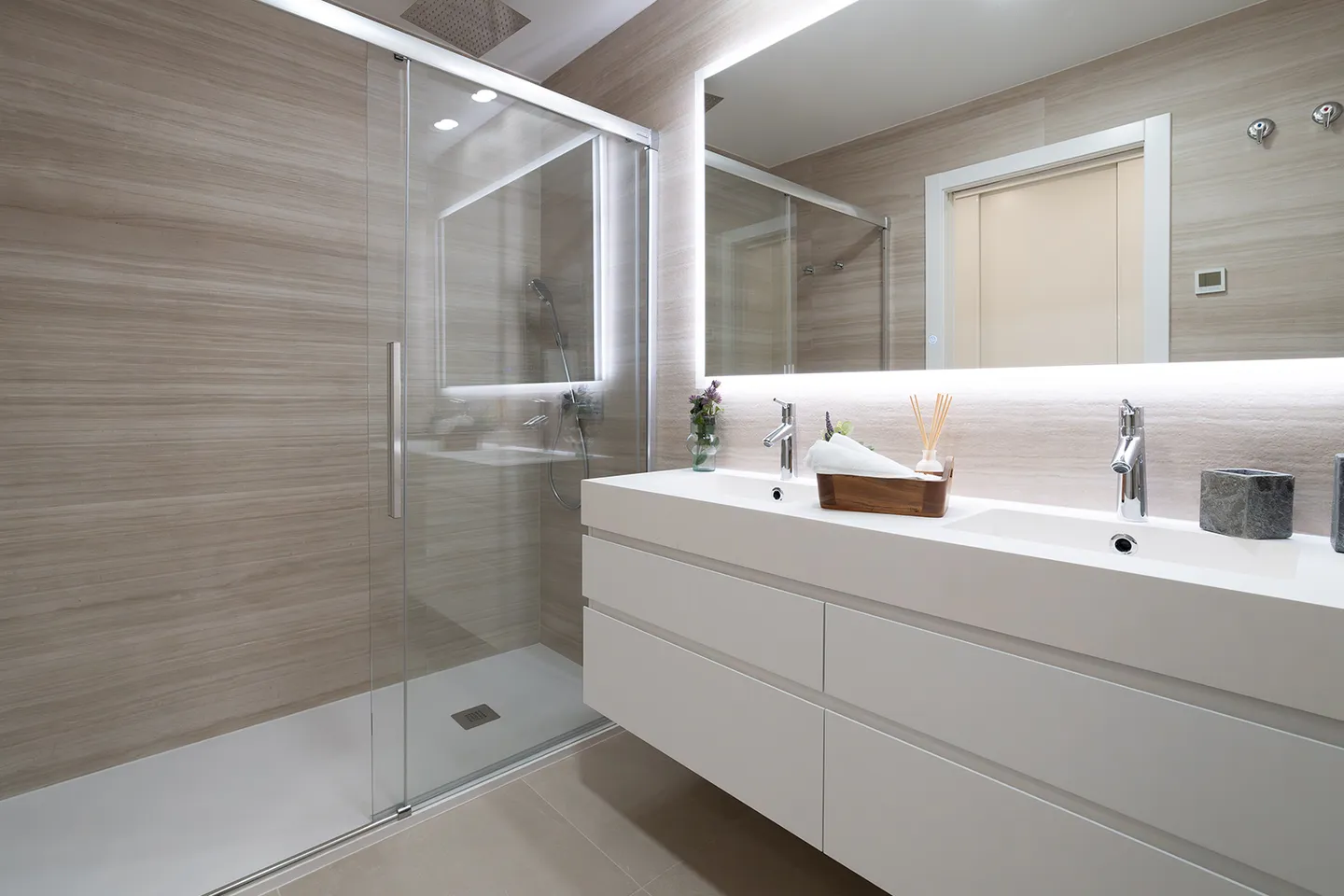 93c3598a-90c2-4f25-925f-17b12bea2508