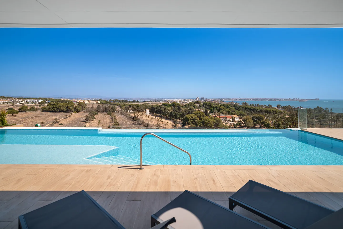 41e1e9f2-a0fd-46b4-9c70-43281aa709d4