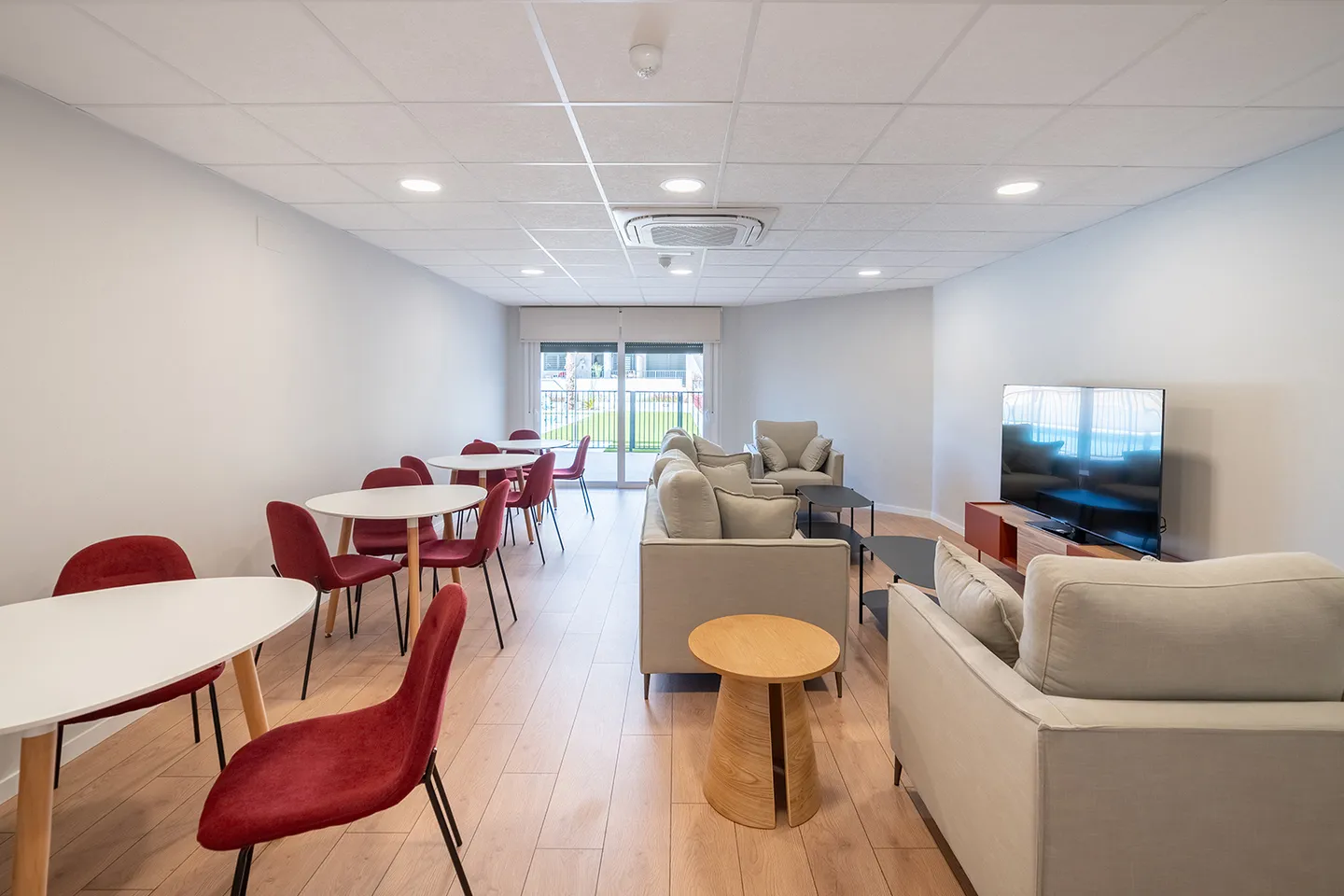 94bdf756-c003-496f-9e78-257f044119ee