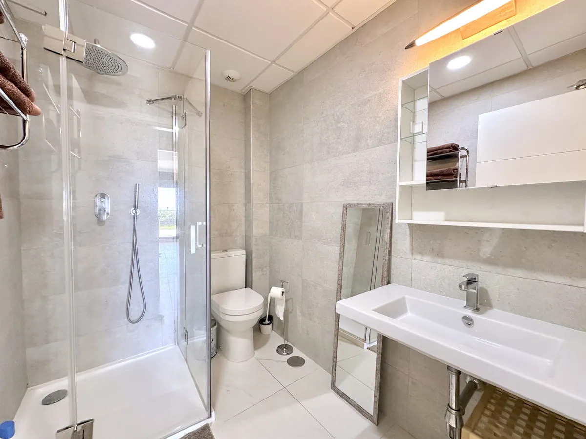 9254fdb8-f35e-4d68-a885-906f89a25f38