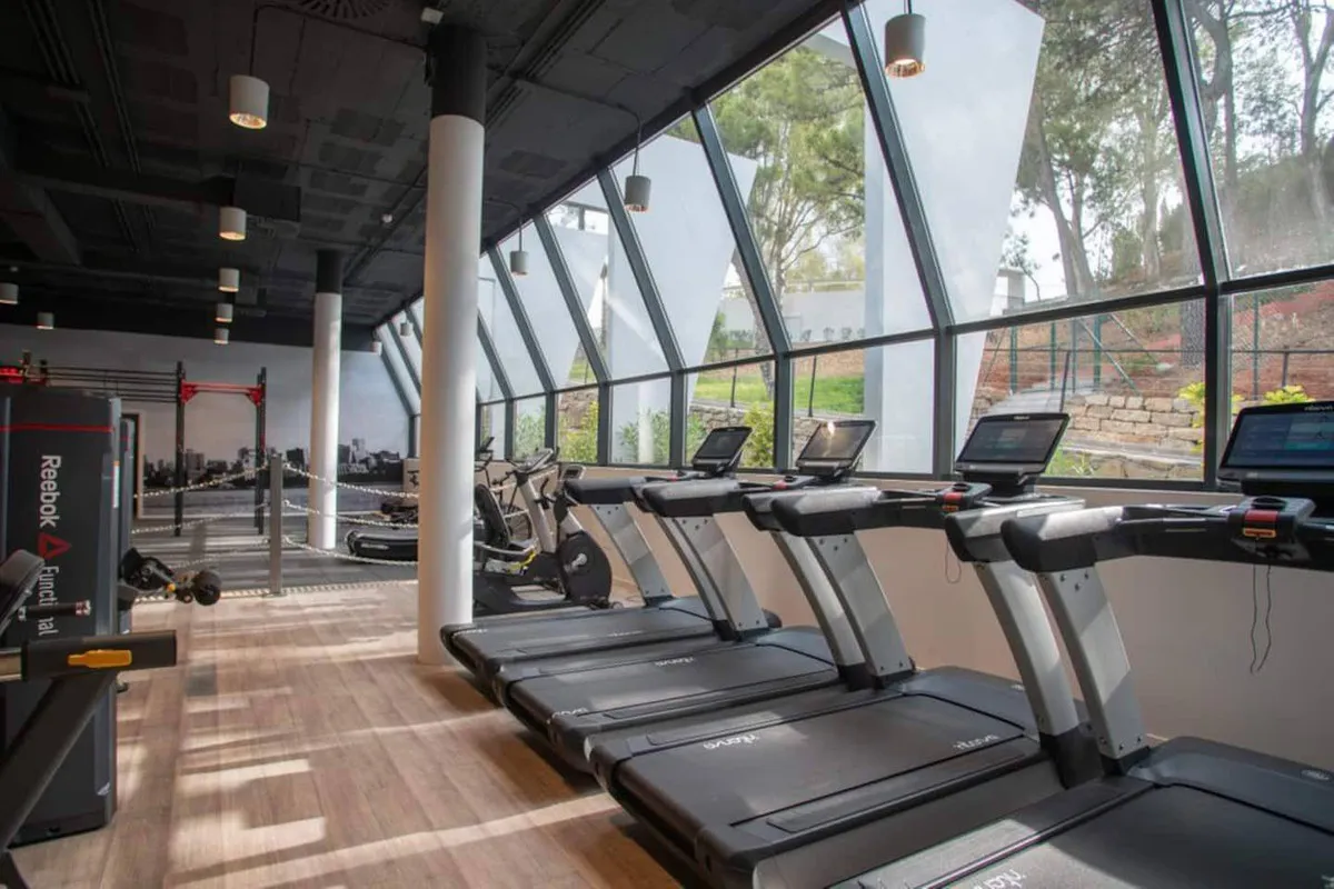 940ebafc-20ae-499d-bcc5-387792e9e680