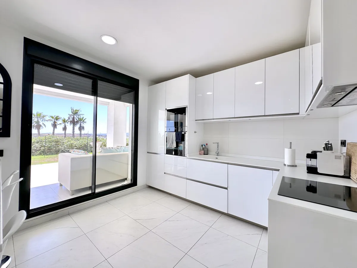 e9218adf-d7de-4d55-b387-54e308659272