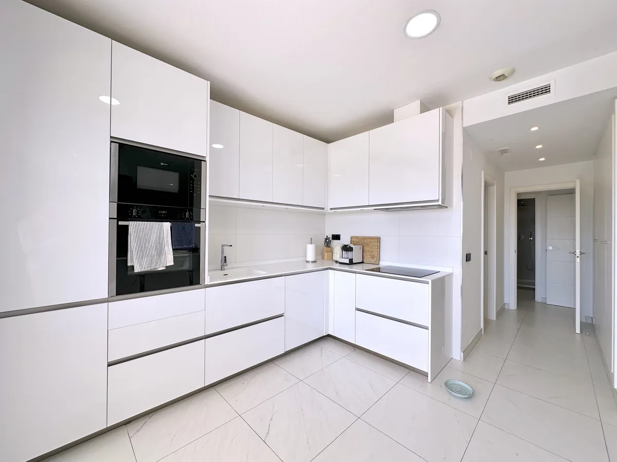 f6f435a3-29c9-4089-8703-e1e94da17f4d