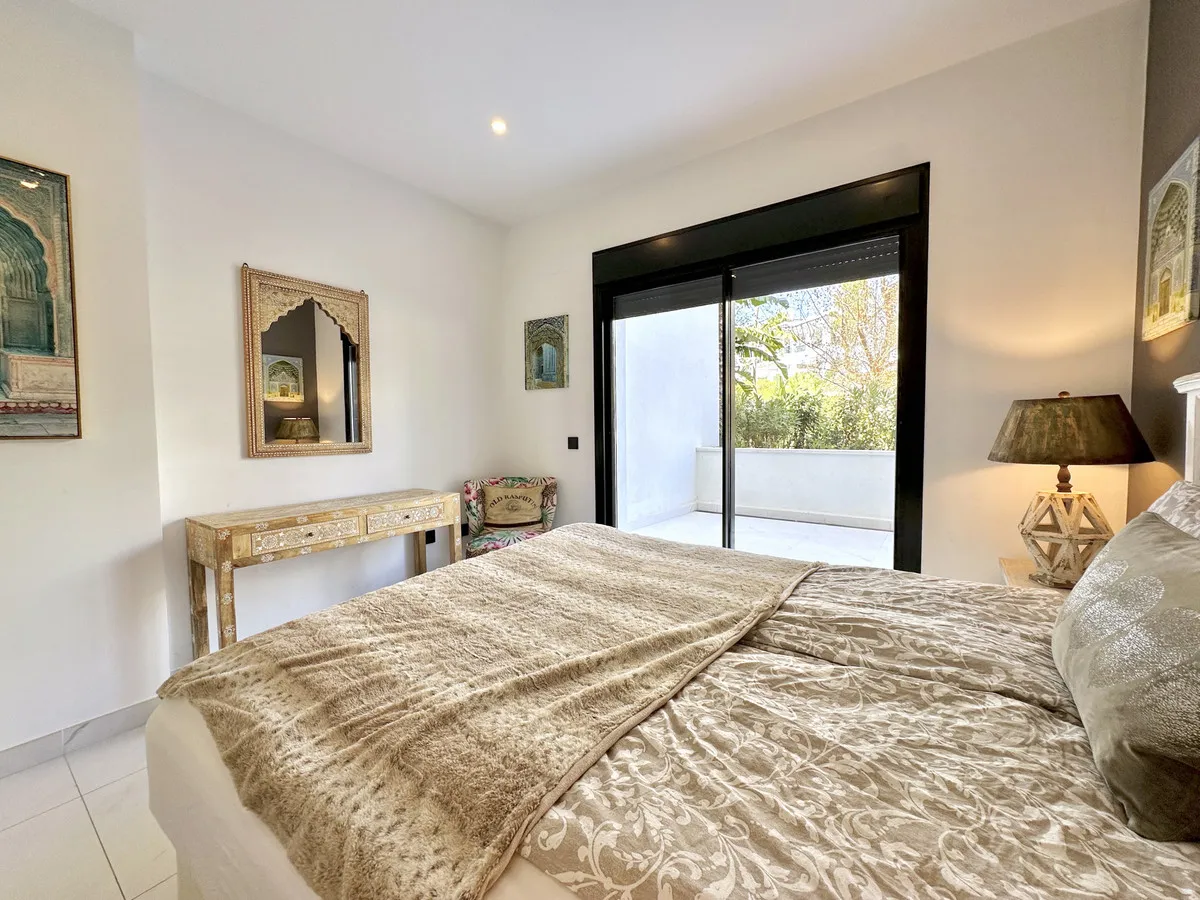 f80db438-9aa4-43f5-8a19-169e26aceac0