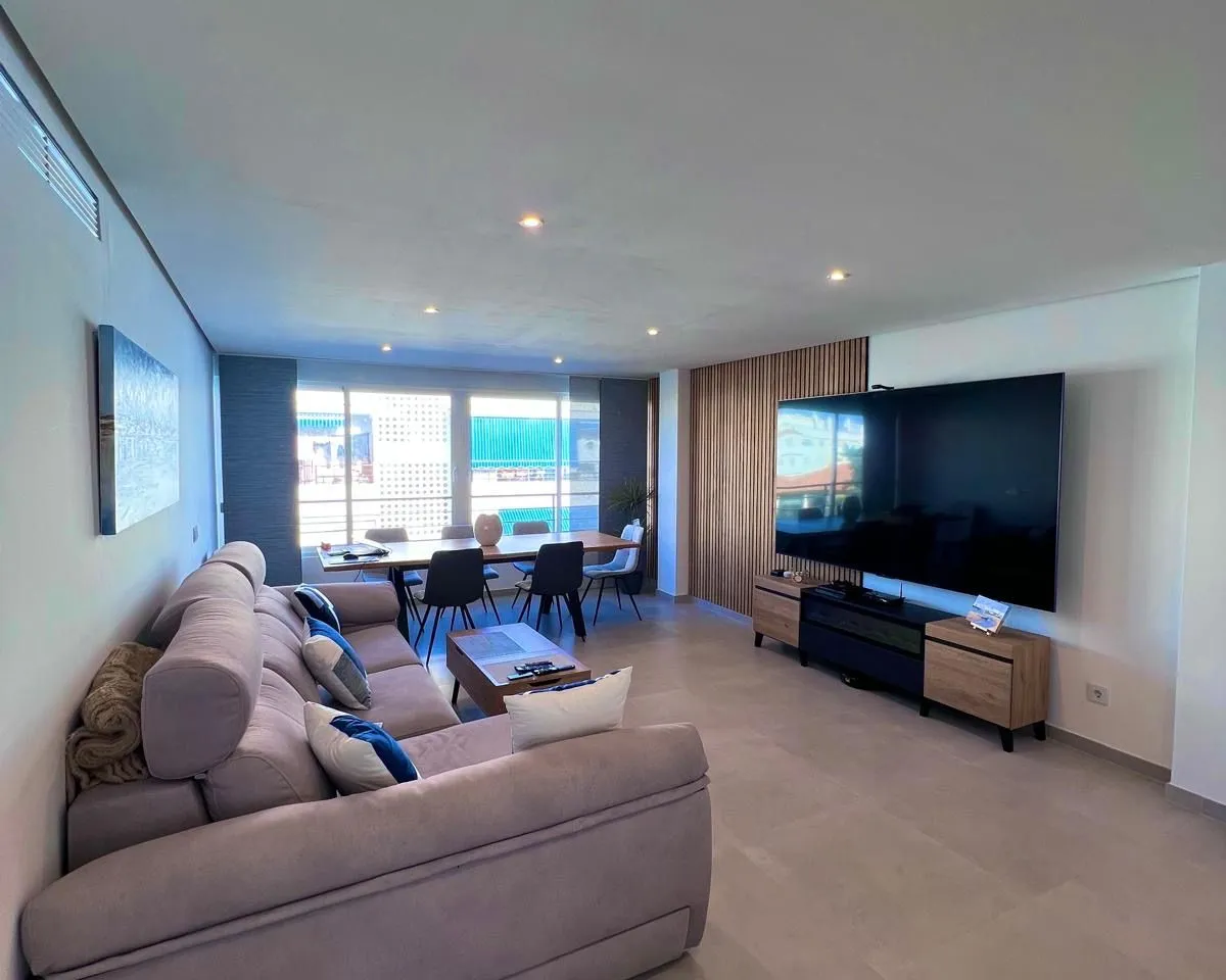 4af2cb70-f0d8-4cc1-90b8-50522b89f9b6