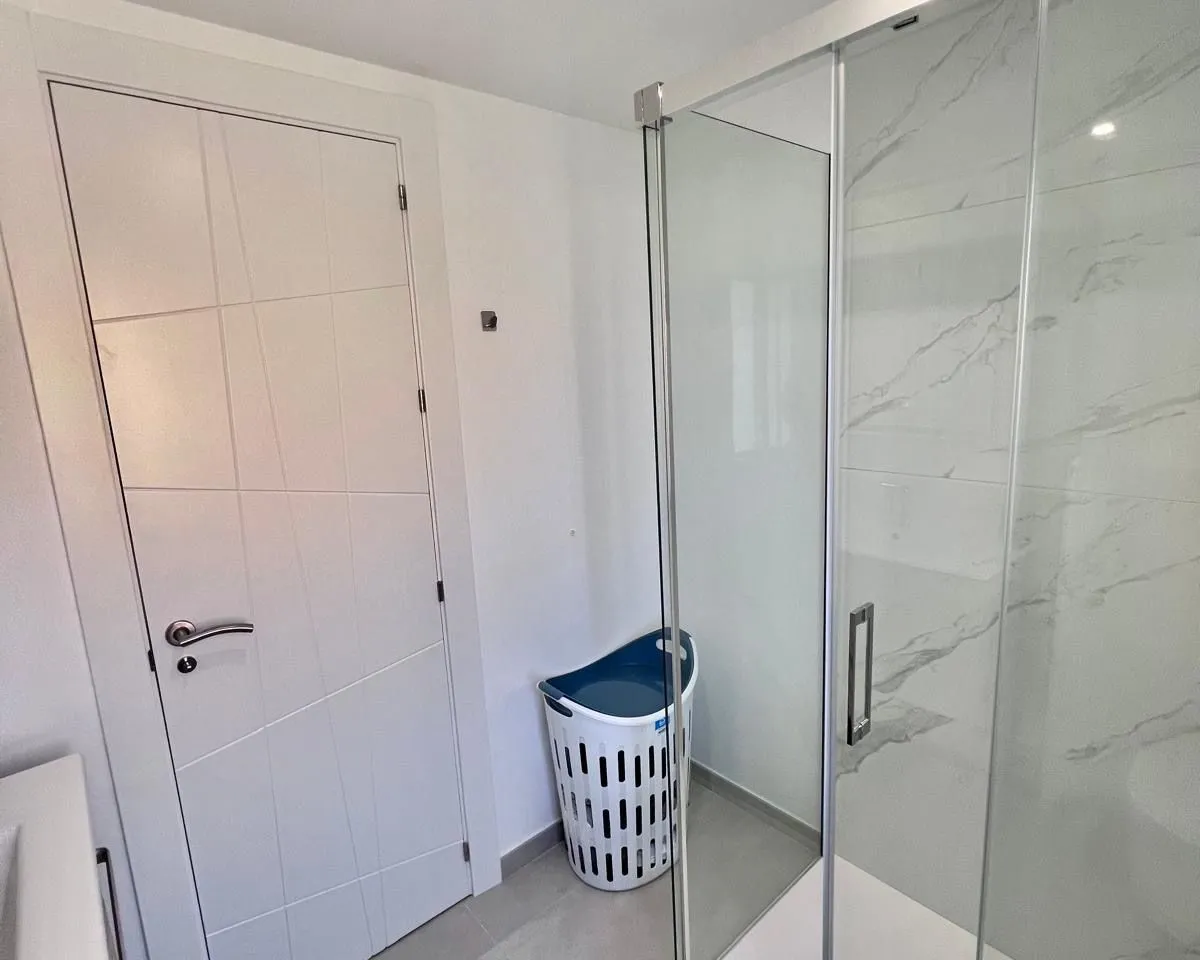 7db9b593-49d4-4fa4-893f-28cc103f0efe