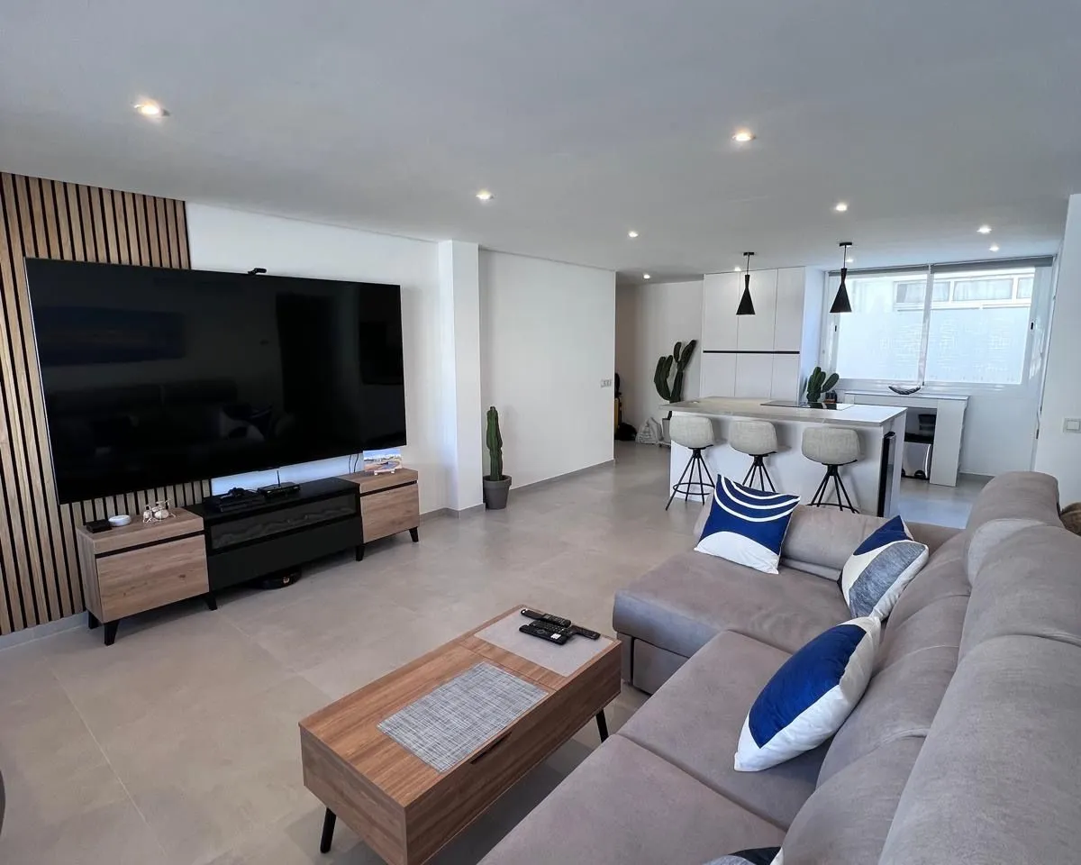 ef9f2bf5-6056-415f-8767-eb987fd8062d