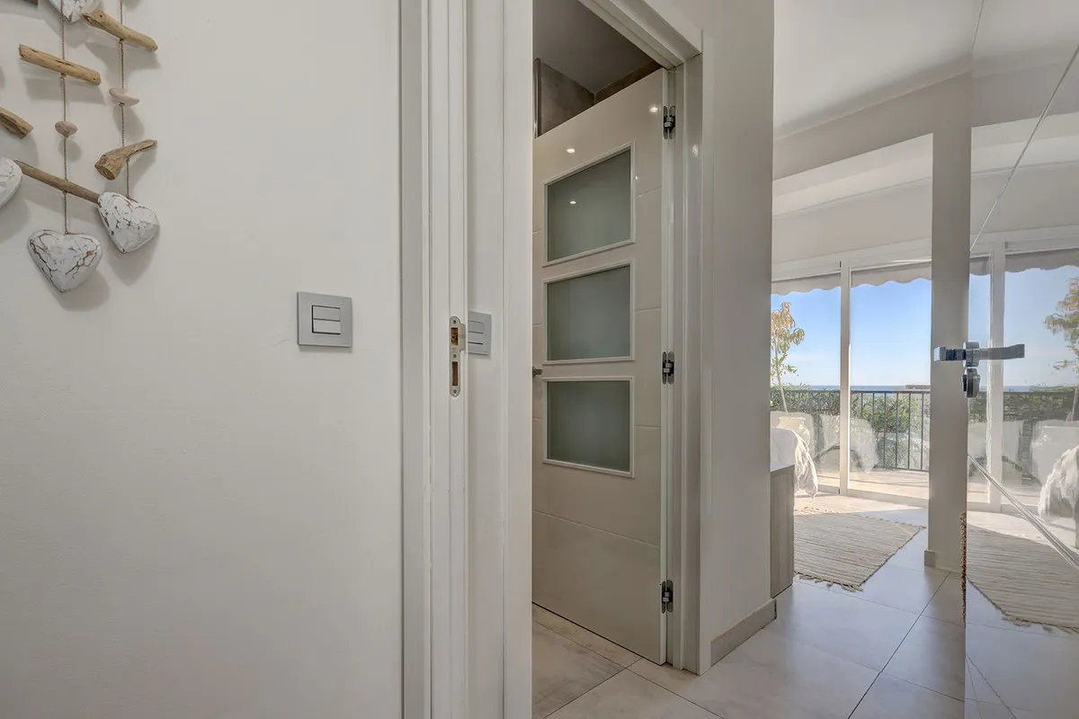 f9a4b5f8-0f83-4b3a-a46f-c6178a6aa481