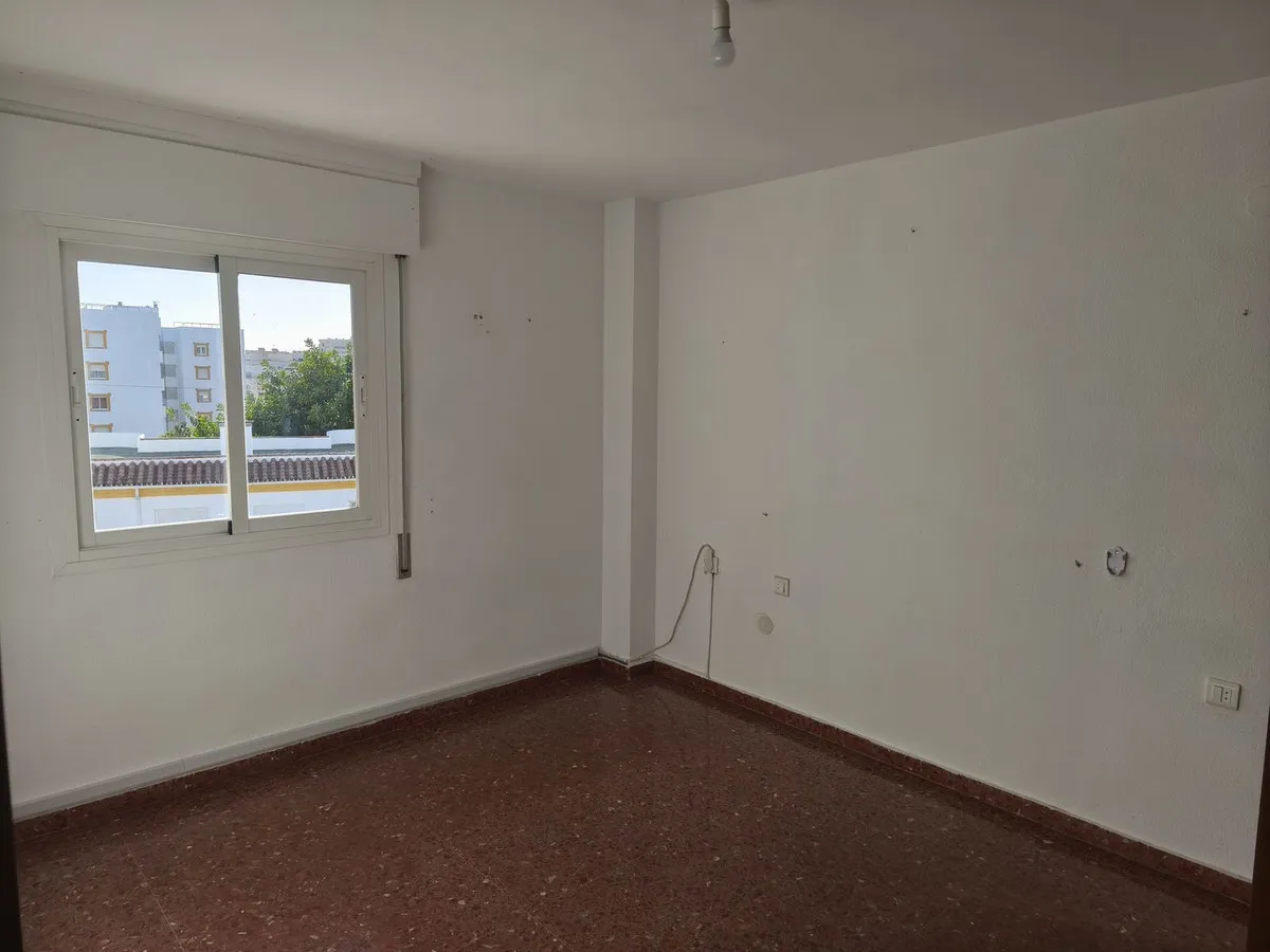 e4578795-f769-4f85-81d8-d59ff596dadf