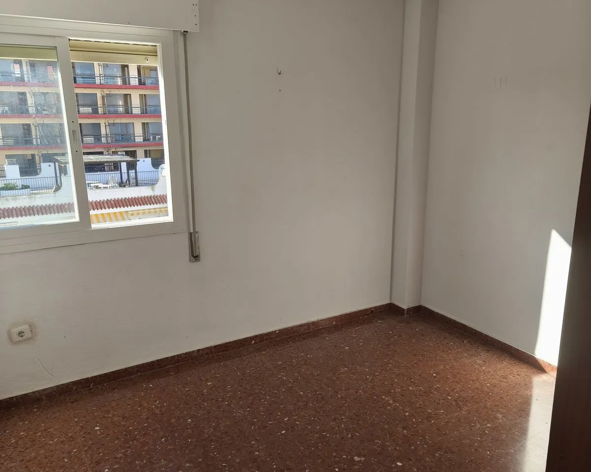 ef950936-0964-489e-bb61-fe068b0767c6