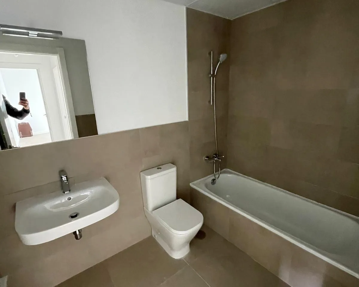 8d928bef-7a6b-4d1a-8733-fcd3dce7ca07