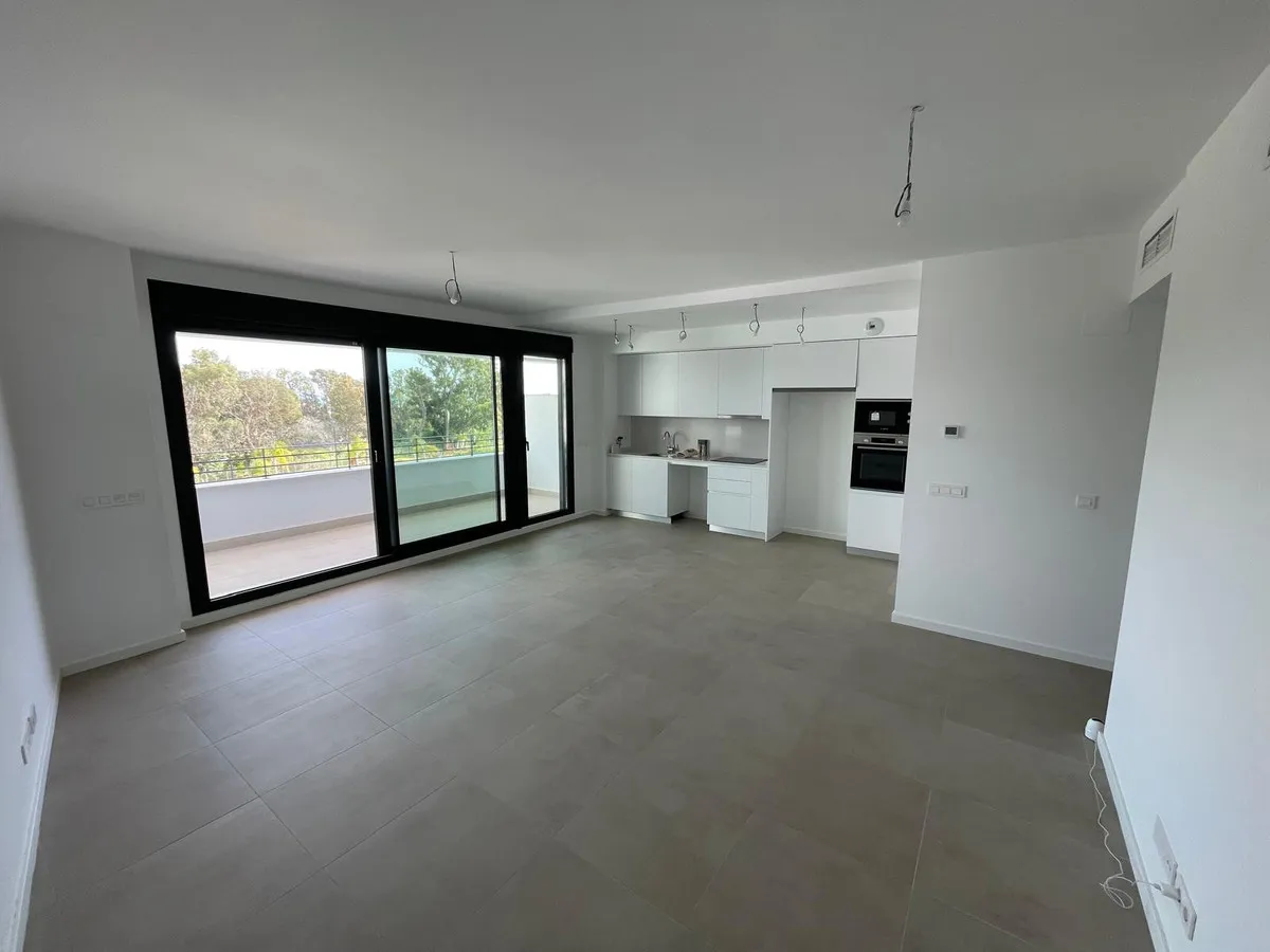 c52a82e6-9d3d-4339-9c46-38c6a1f6ad6a