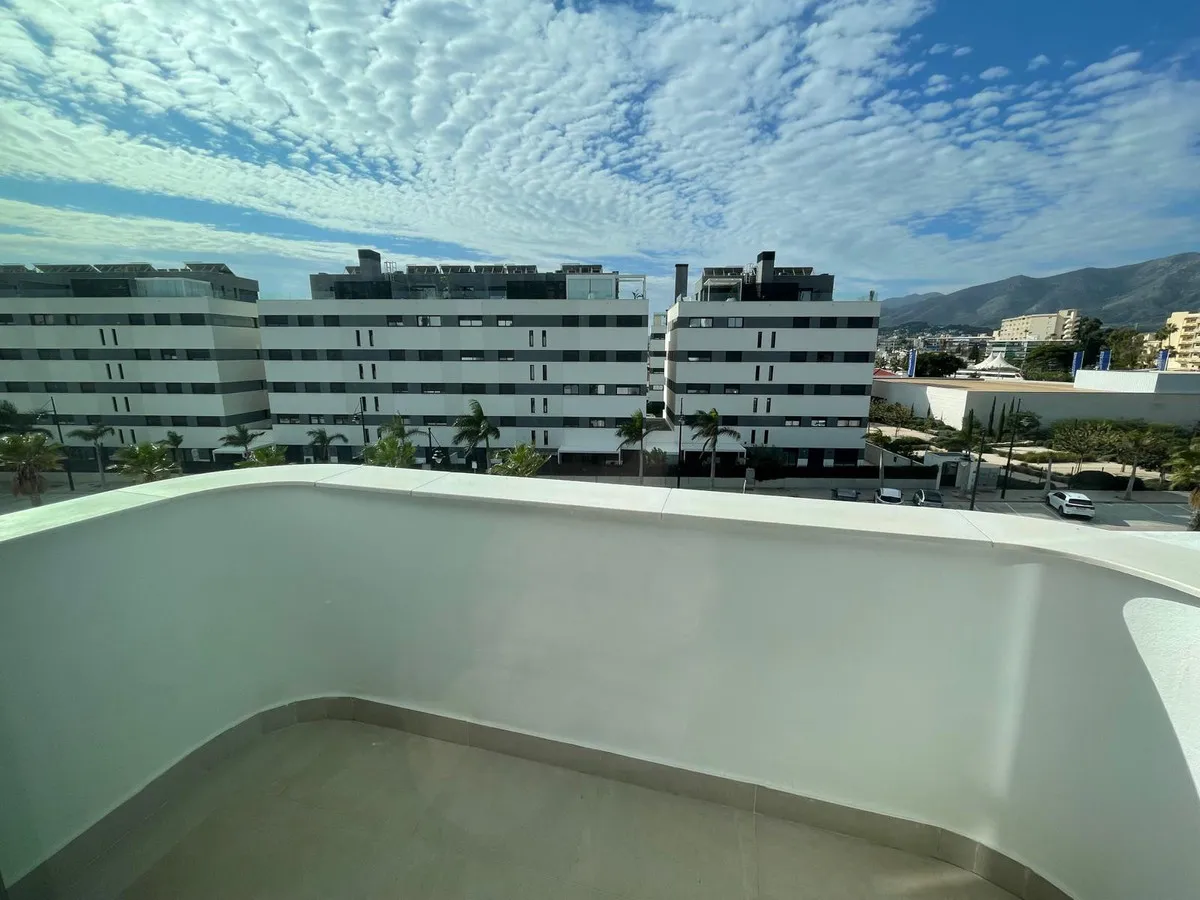 fbbe3e83-d8cc-411b-8710-523ff3872536