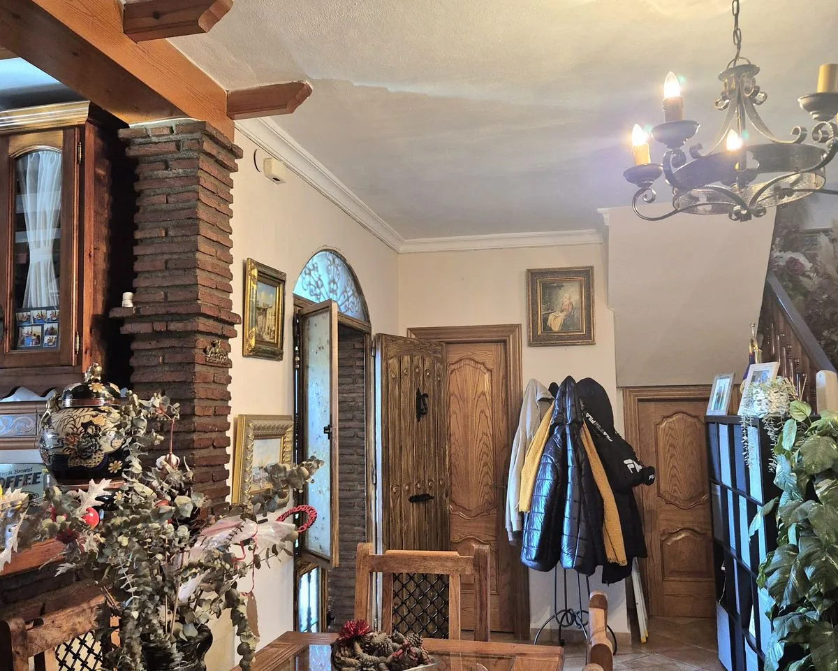 8a56bb92-6bcd-46d1-865d-d357cdd2a40e