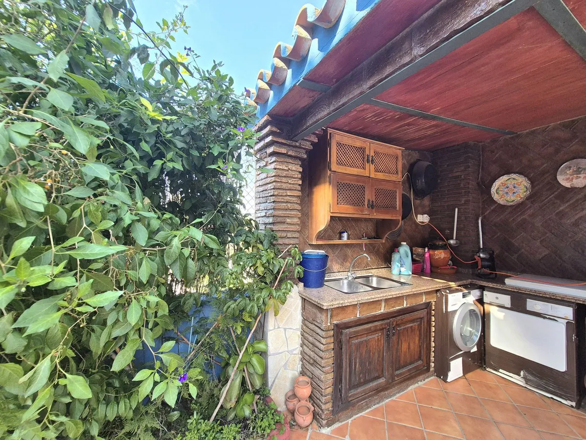 a456e59e-acfa-4daf-9f5f-4604558c4fb7