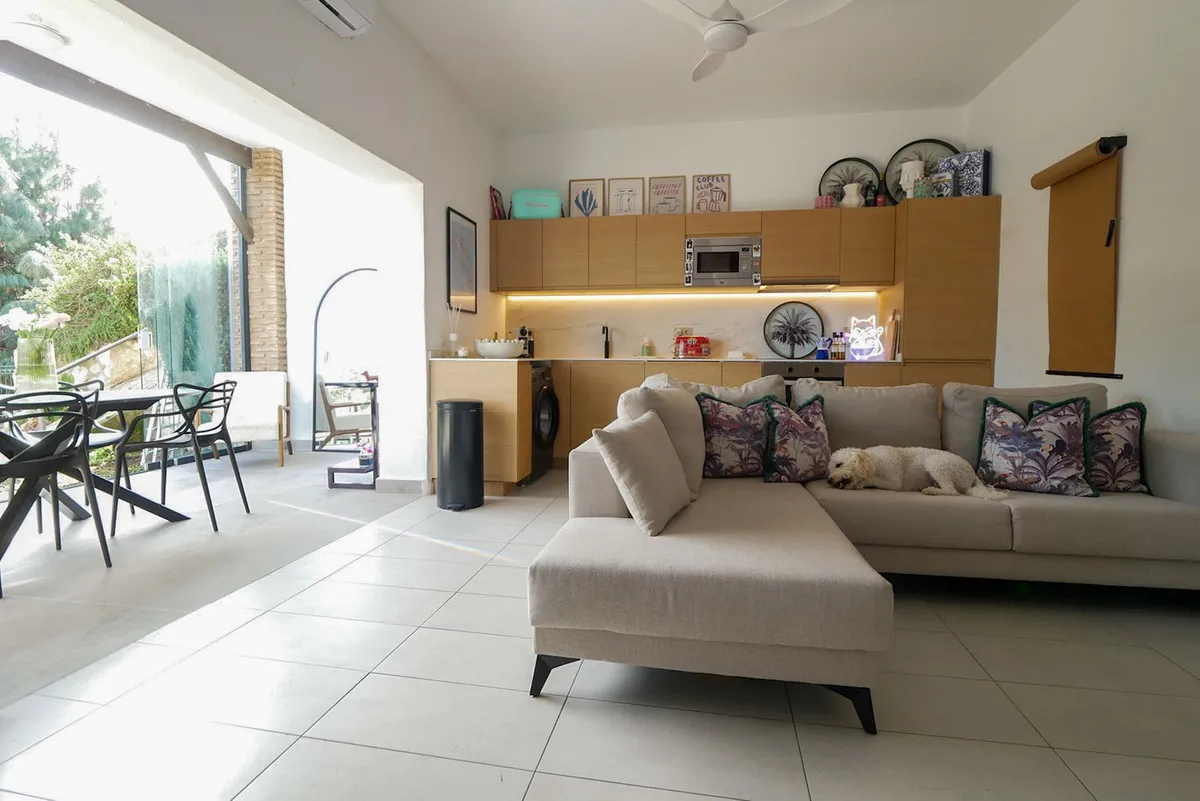 0202ed6b-559c-46d4-aea3-f3cc31cadbf1