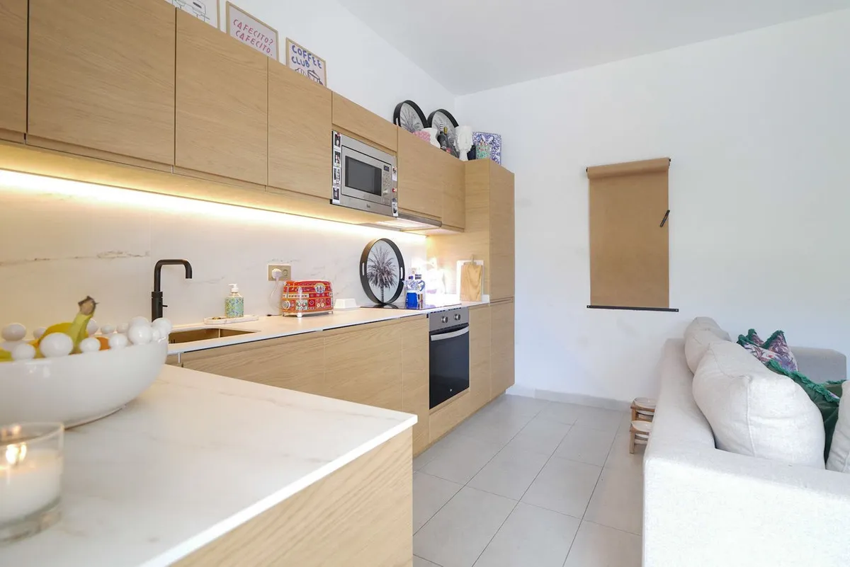 1e7acc7c-aebe-4f34-830b-d5ca37c93b4f