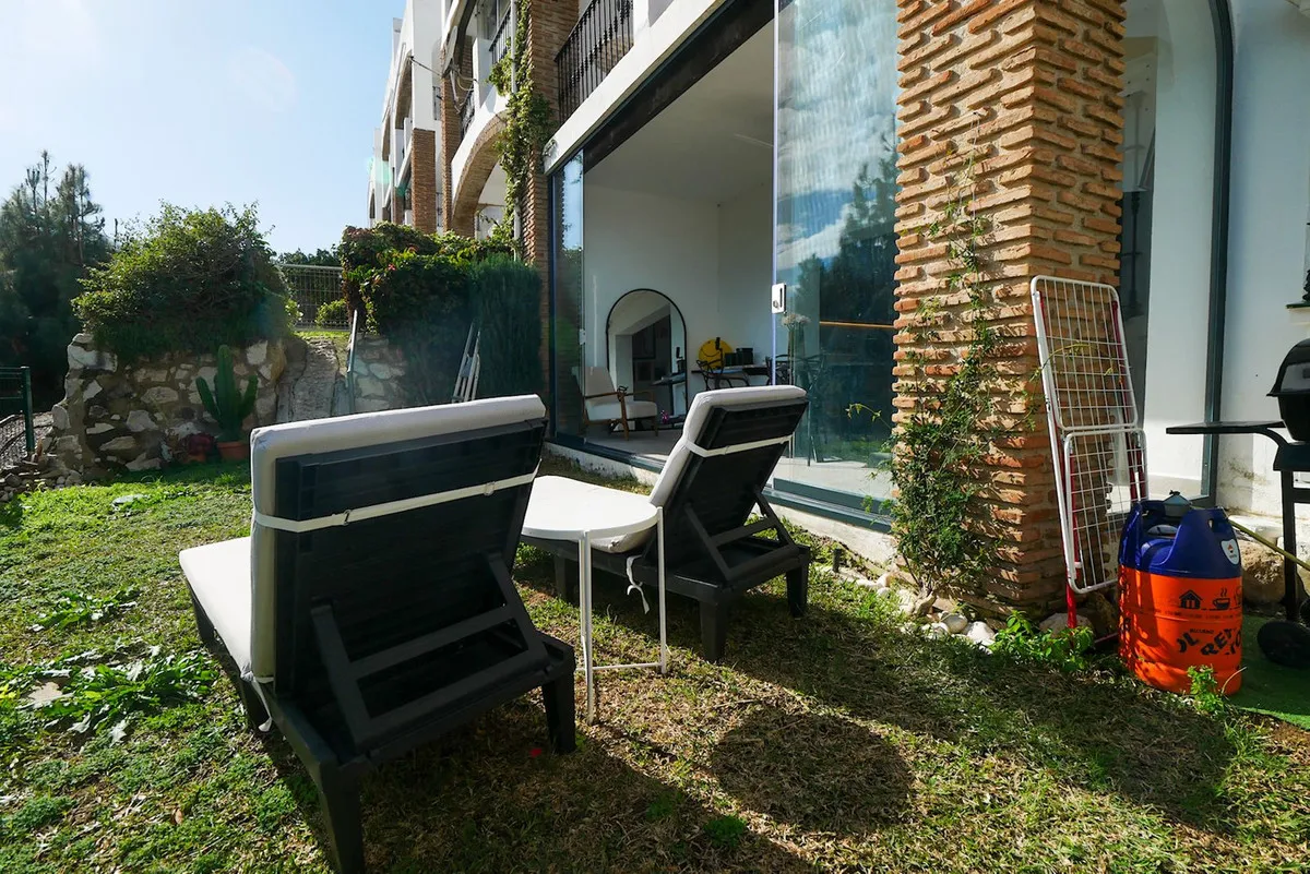 90d69a33-2743-4ff8-abbb-38d15d8fd2c4