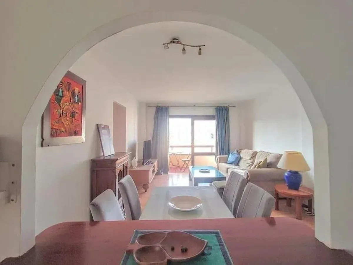 816e1318-b186-4c9b-8a44-2282b231f9f2