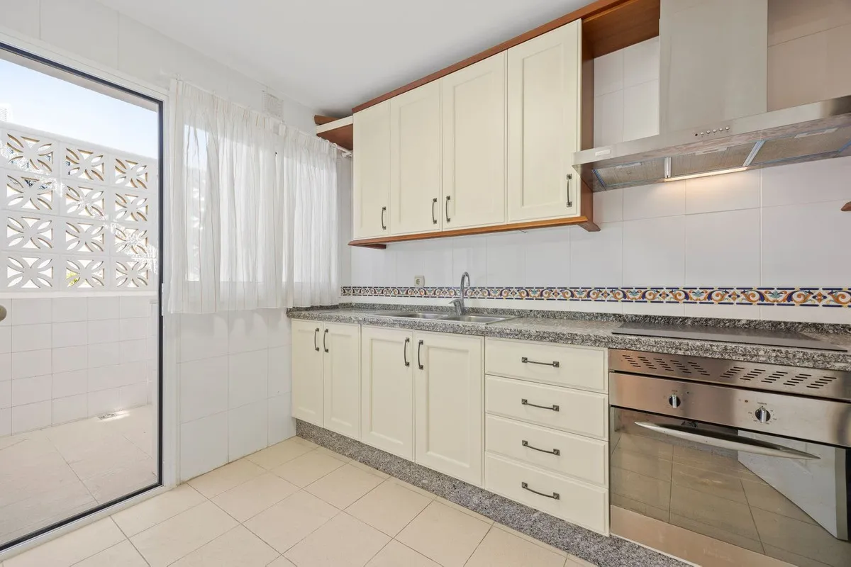 9c400518-5853-4e1c-815c-6de35462d40e