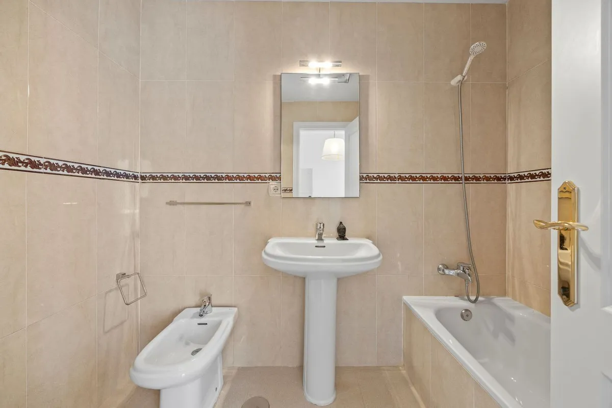 d924282f-38cb-4b92-897f-6ca1ac5afaaa