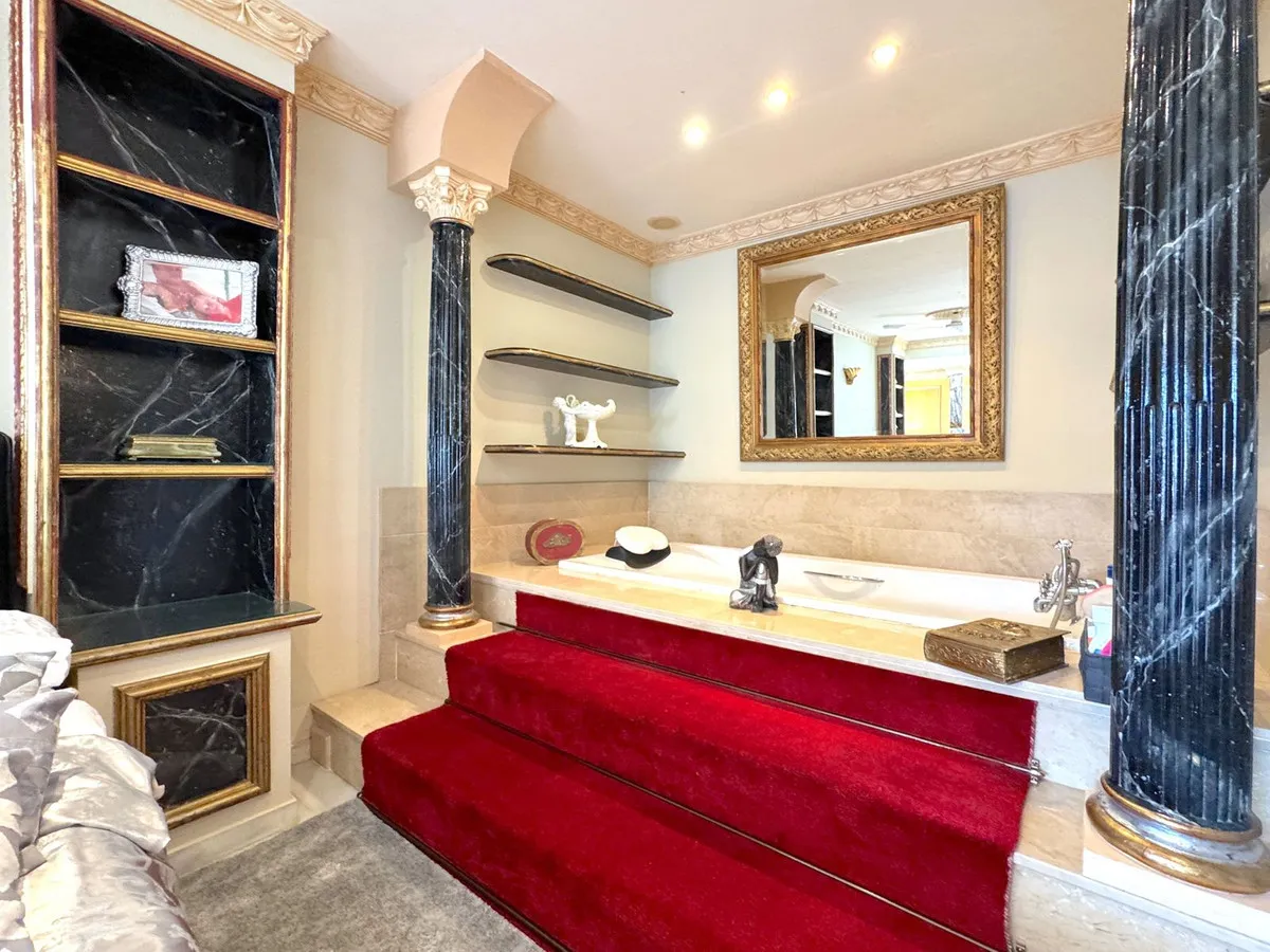 929a7960-25fe-47fa-8841-b34ef3931237