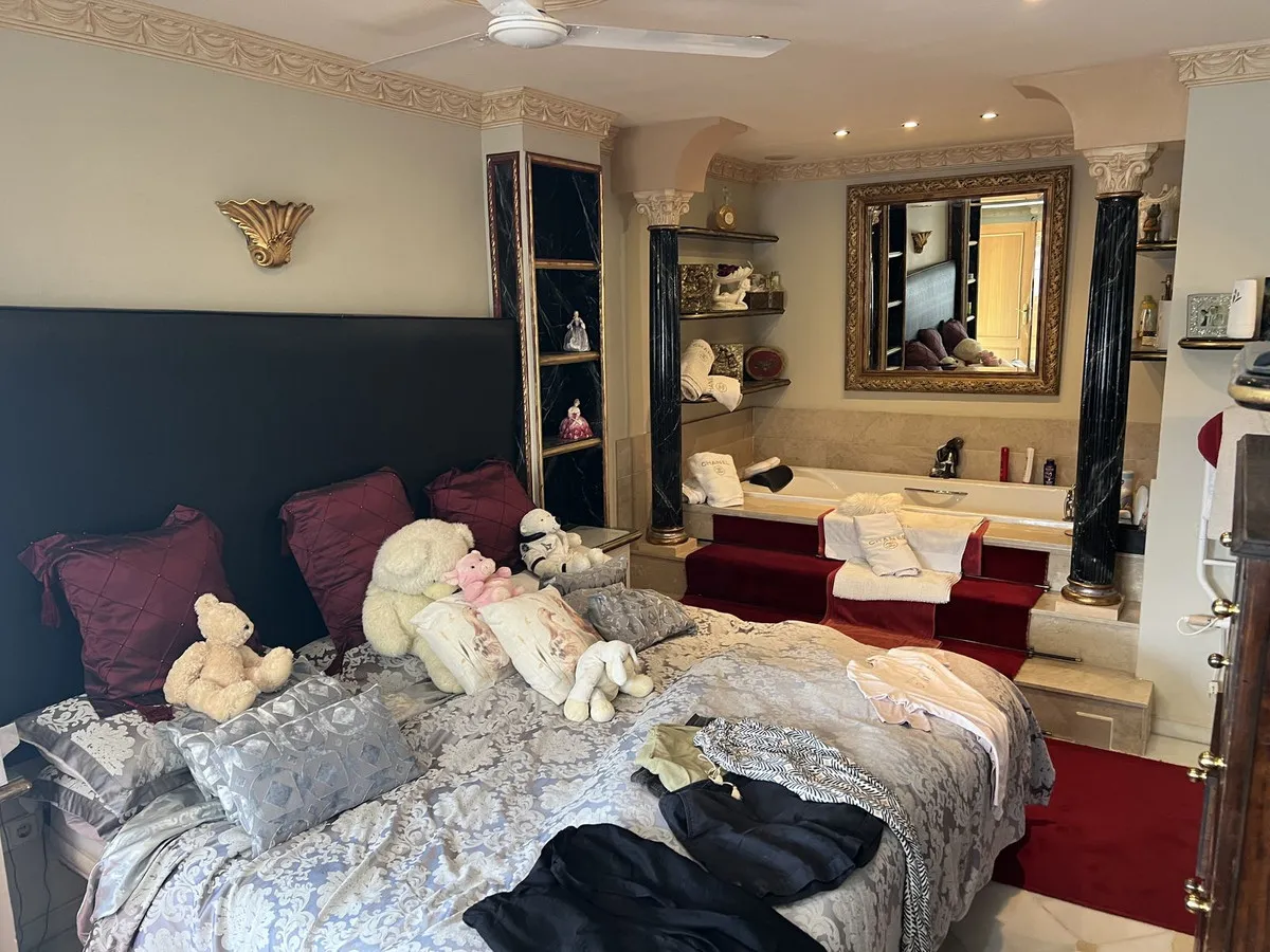 c36a94bb-18fa-4a5c-bcd8-5873822005d2