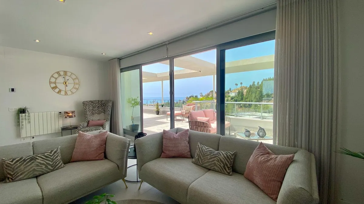 355fd2fc-b6bb-41ac-a776-9820e360a894