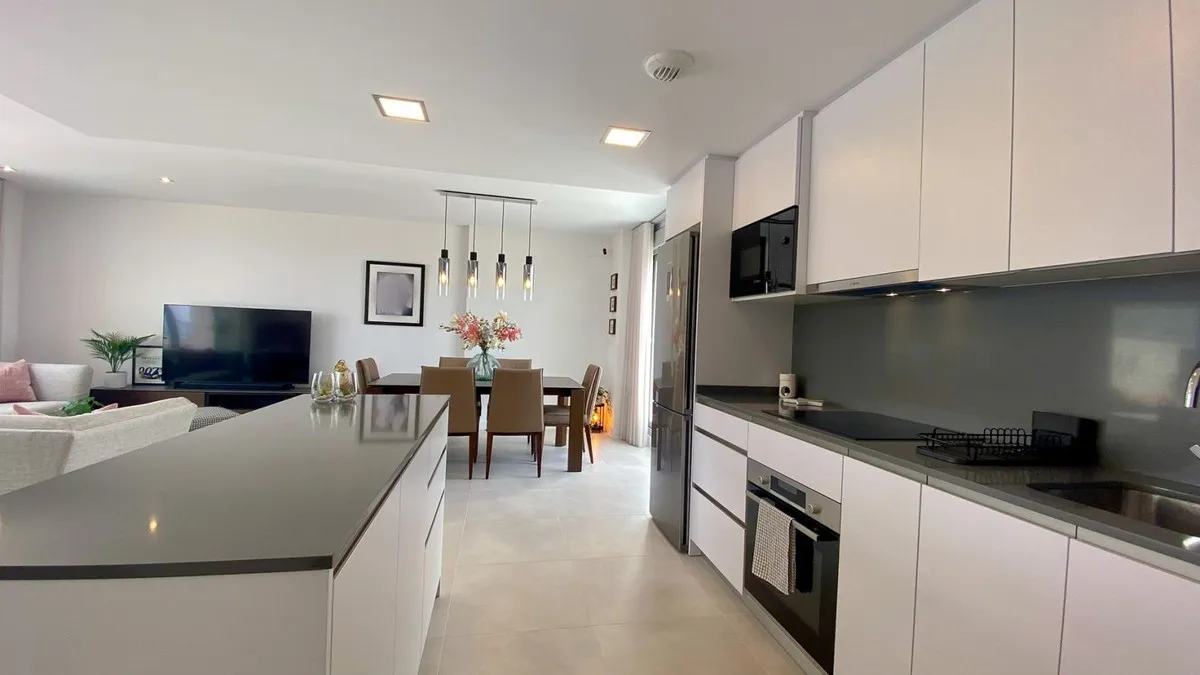 d838fdf3-8967-4623-84c5-ae31f69ea7ac