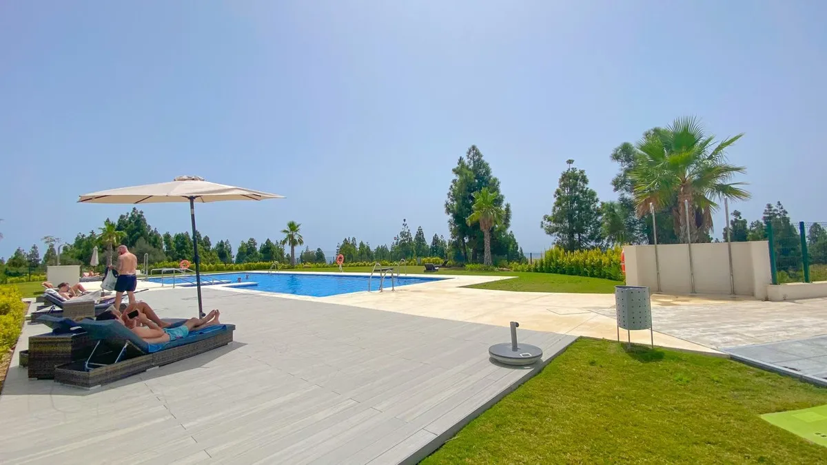 ea3275ad-ac6f-4b72-aeb5-8bd8e28ac3a6