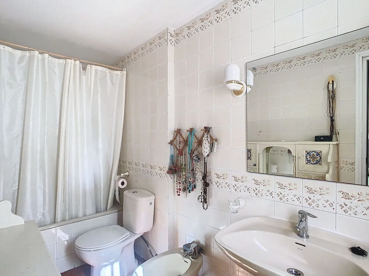 04833e08-e284-4098-a22b-45b86693b9b6