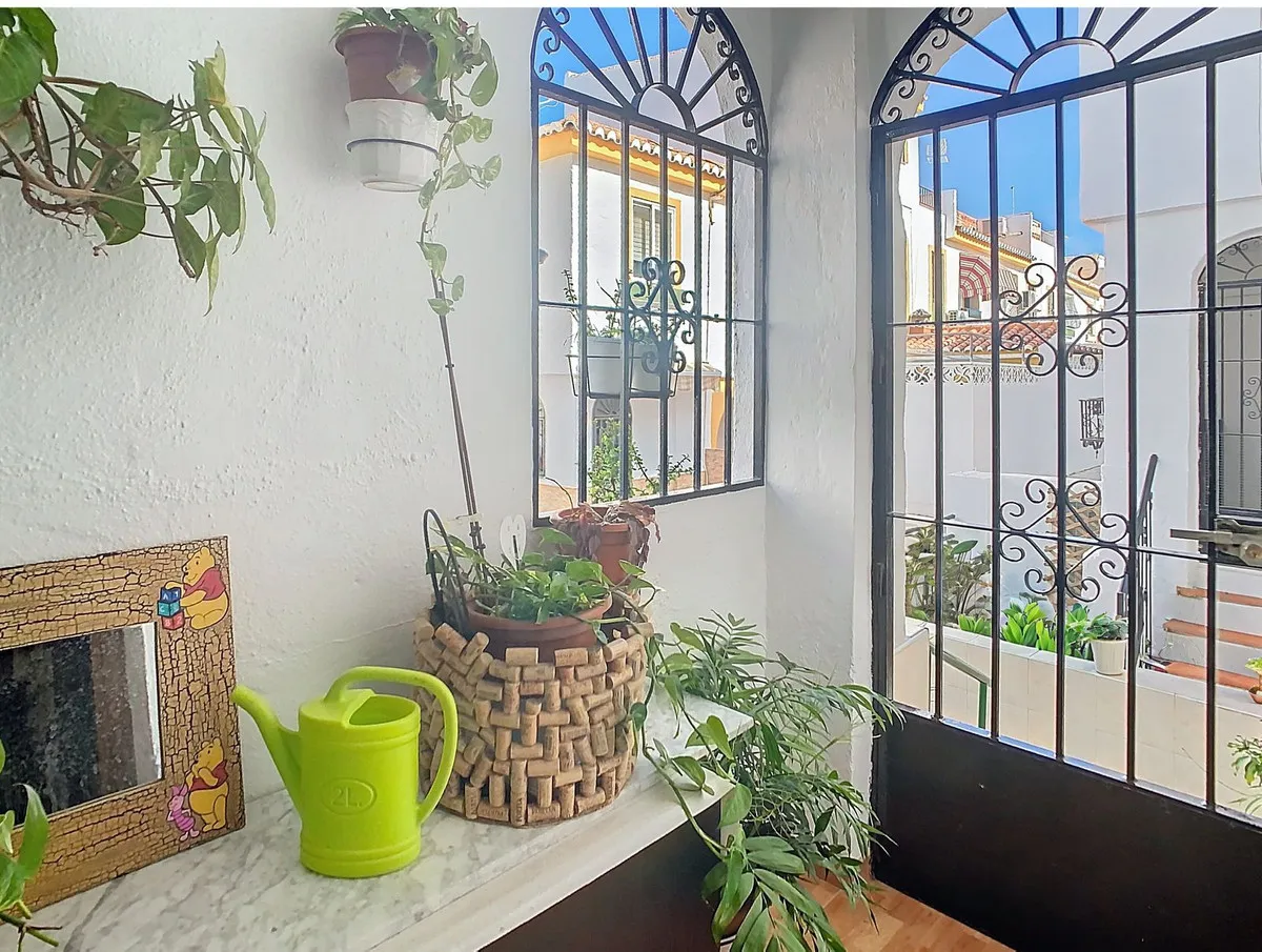 66c306cb-b806-4be7-a365-2e732520078e